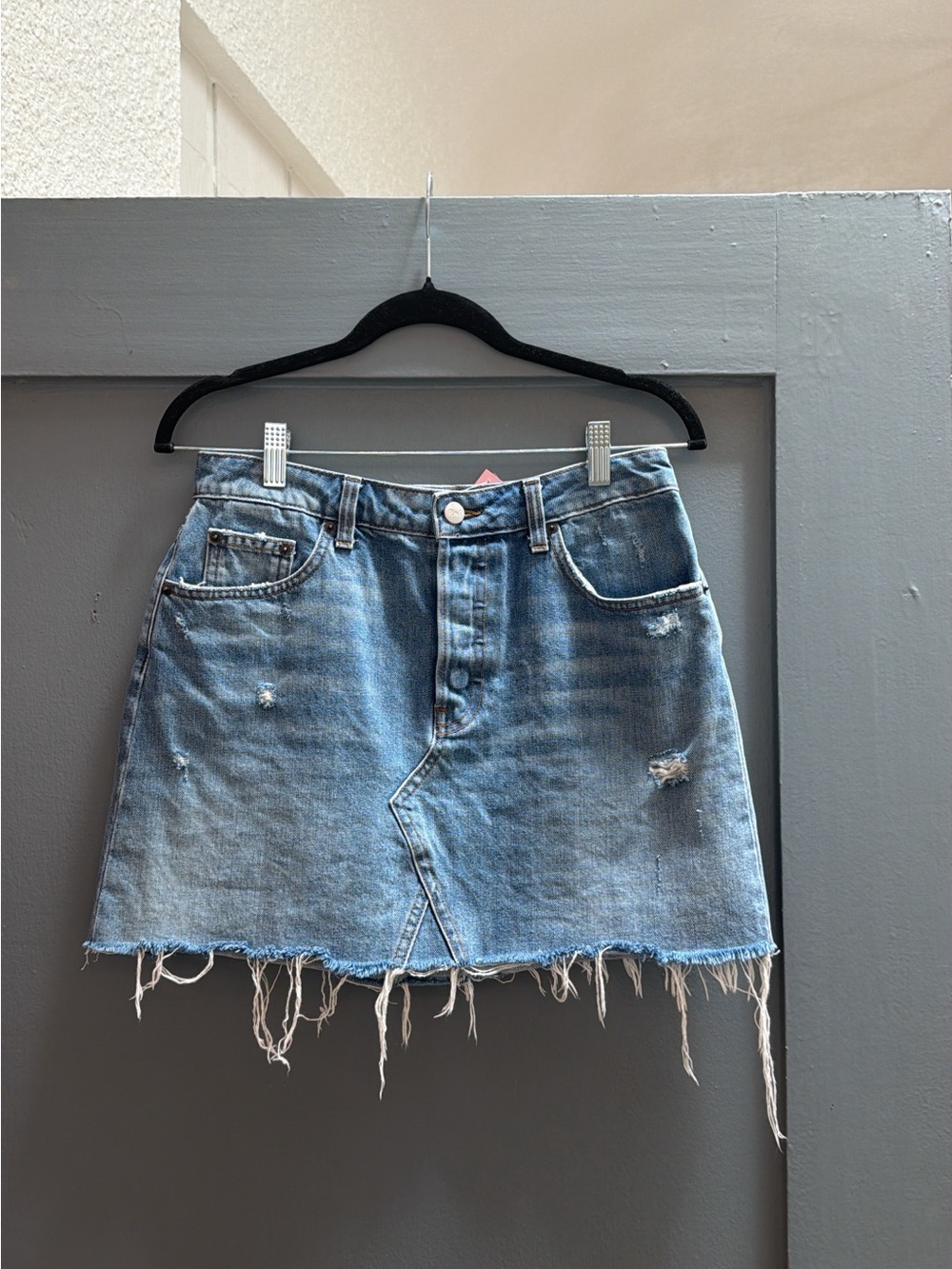 Reformation Light Blue Distressed Denim Mini Skirt sz 28 small/medium